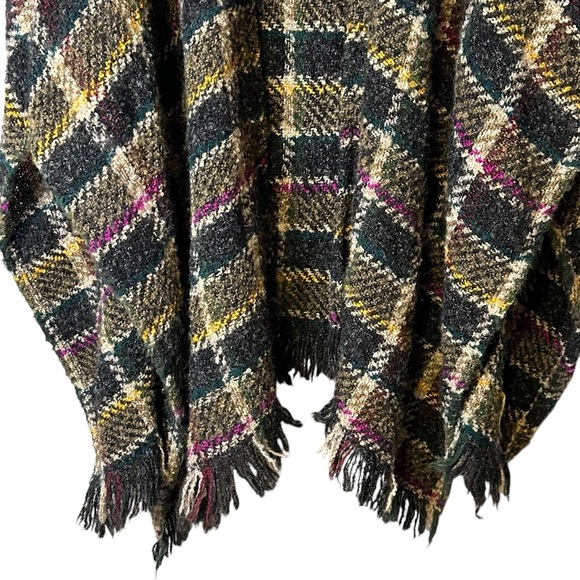 Boyne Valley Weavers Plaid Wool Fringed Shawl Handcrafted in Ireland Womens OS - Picture 3 of 11